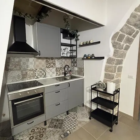 Lo Shangrila * Borrello